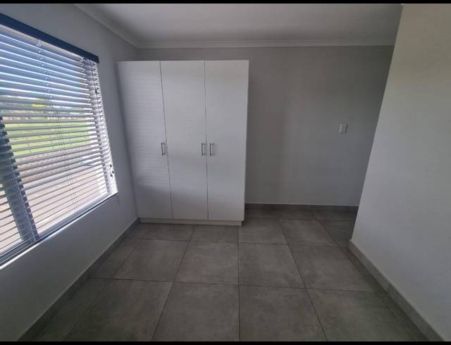 2 BEDROOM APARTMENT FOR SALE IN HAYFIELDS